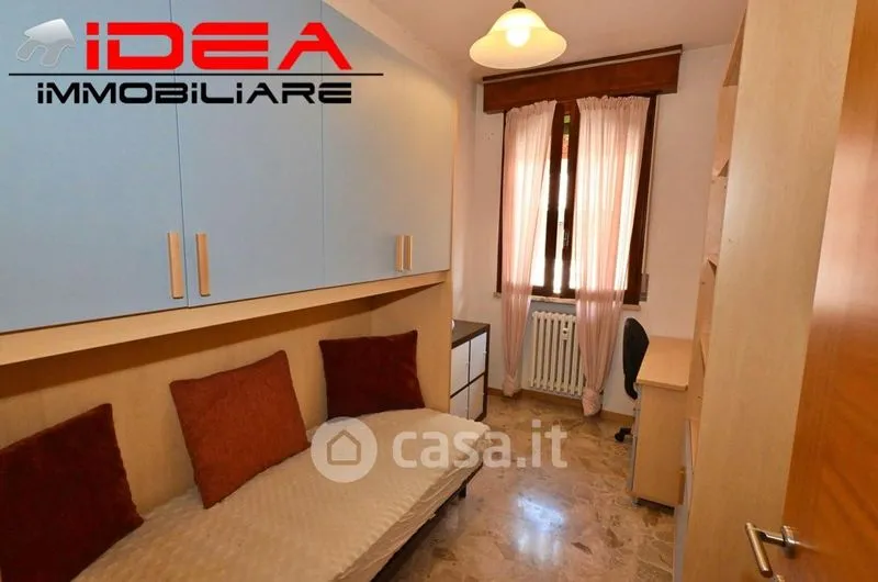 Chambres - Apartment with Balcony in Modena