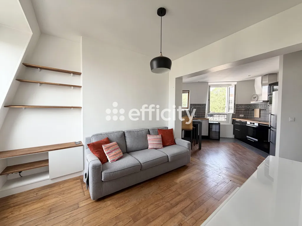 Séjour - Appartement Lumineux avec Vue Dégagée à Paris 20ème