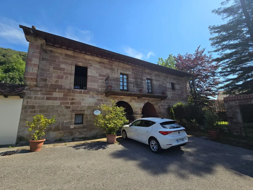 12-room house in Valdáliga