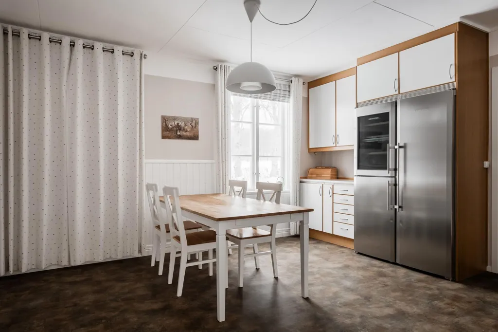 Söögituba - Renovated Rectory with Lake View in Ransberg