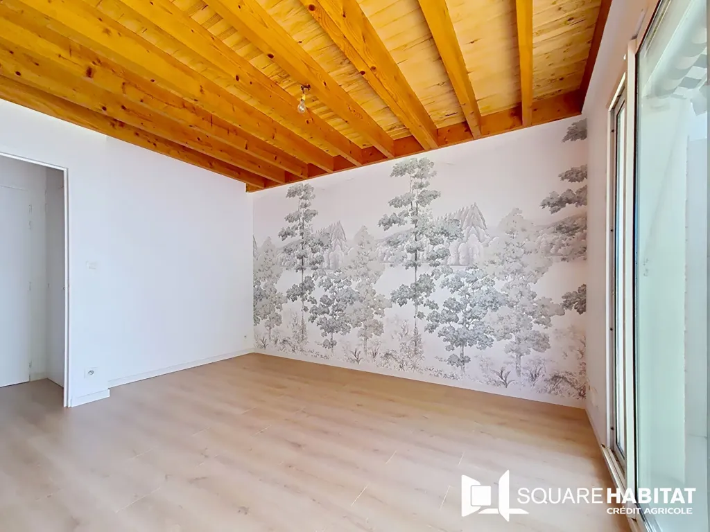Toad - Renovated Duplex with Balcony in Vannes