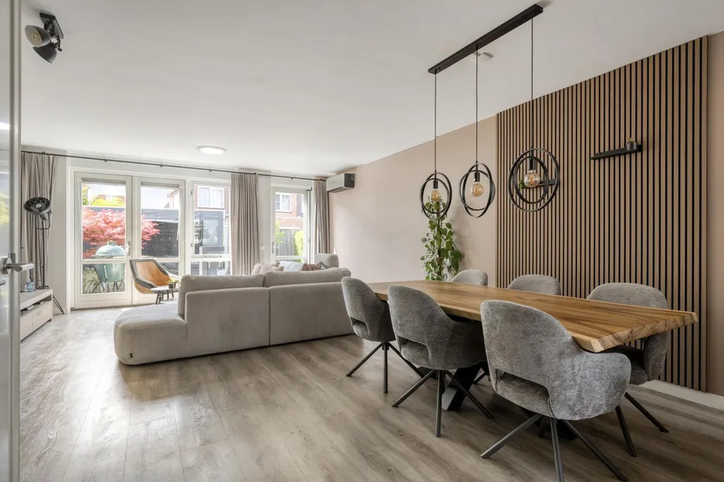 Söögituba - Modern Corner House with Garage in Woudenberg