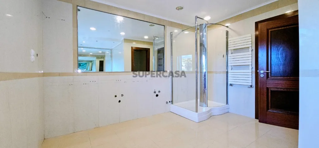 Salles de bain - Triplex T6 Home with Pena Palace View in Belas