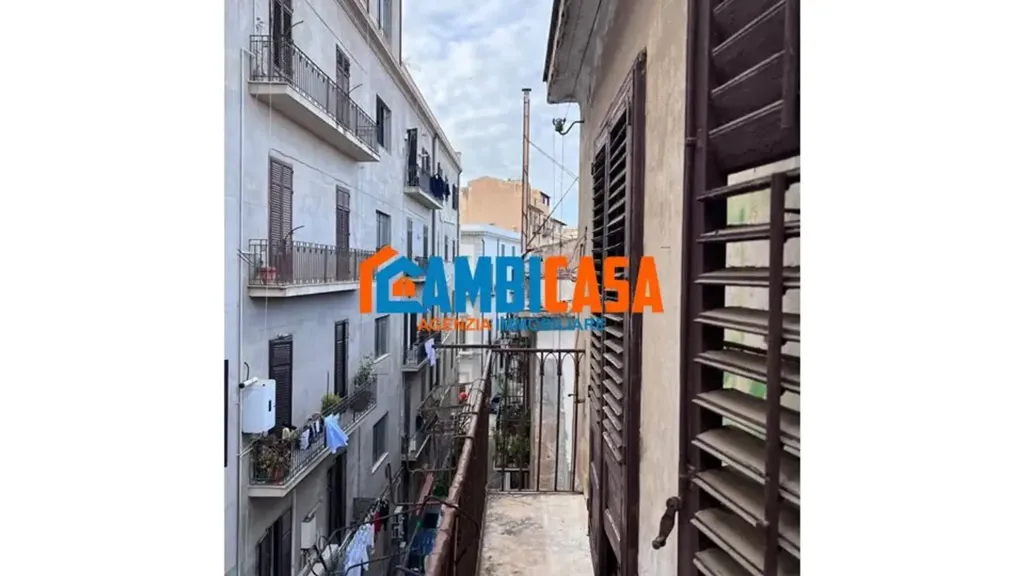 Rõdu - Terraced Villa in Palermo, Via Valverde