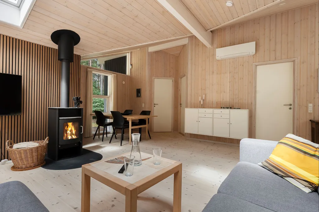Living Room - Quality Summerhouse with Garden in Helberskov