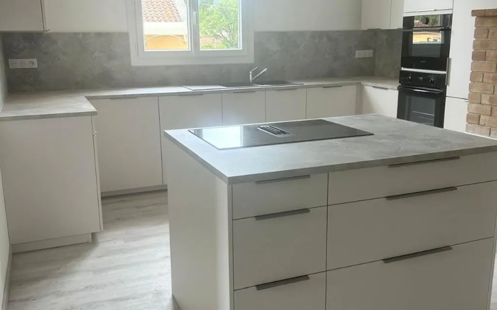 Cuisine - Villa avec Piscine à Saint-Cyr-sur-Mer