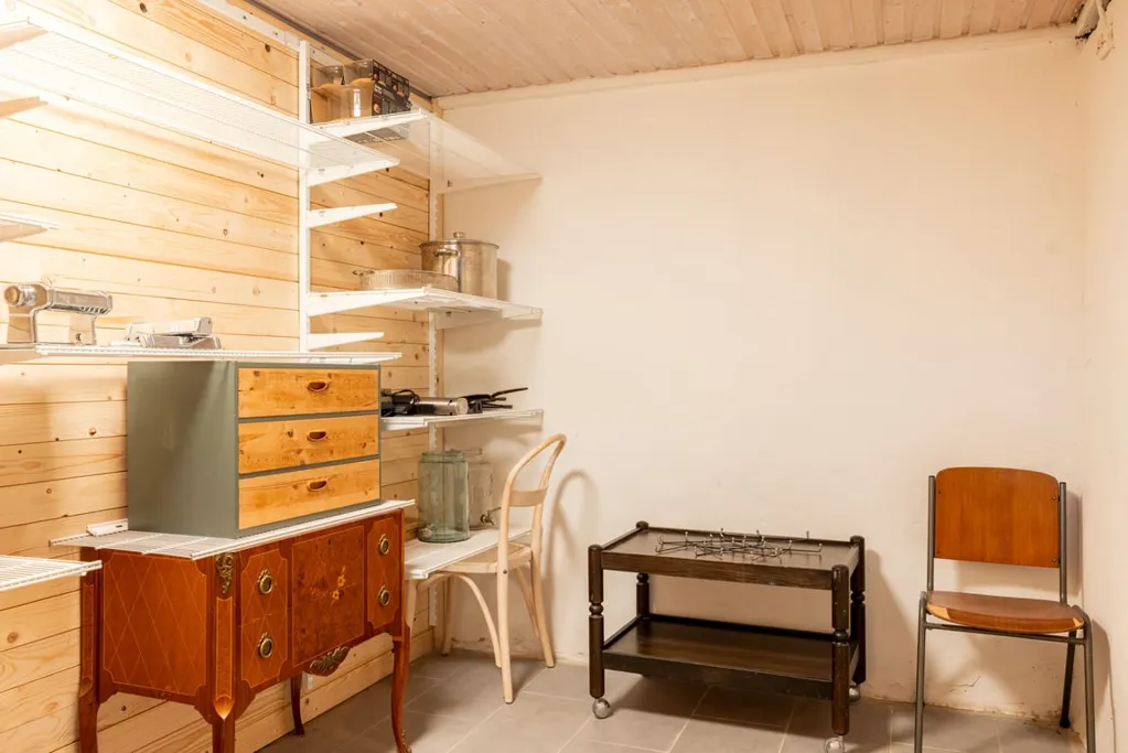 Lavanderia - Renovated 2-Storey House with Garden in Bellevue