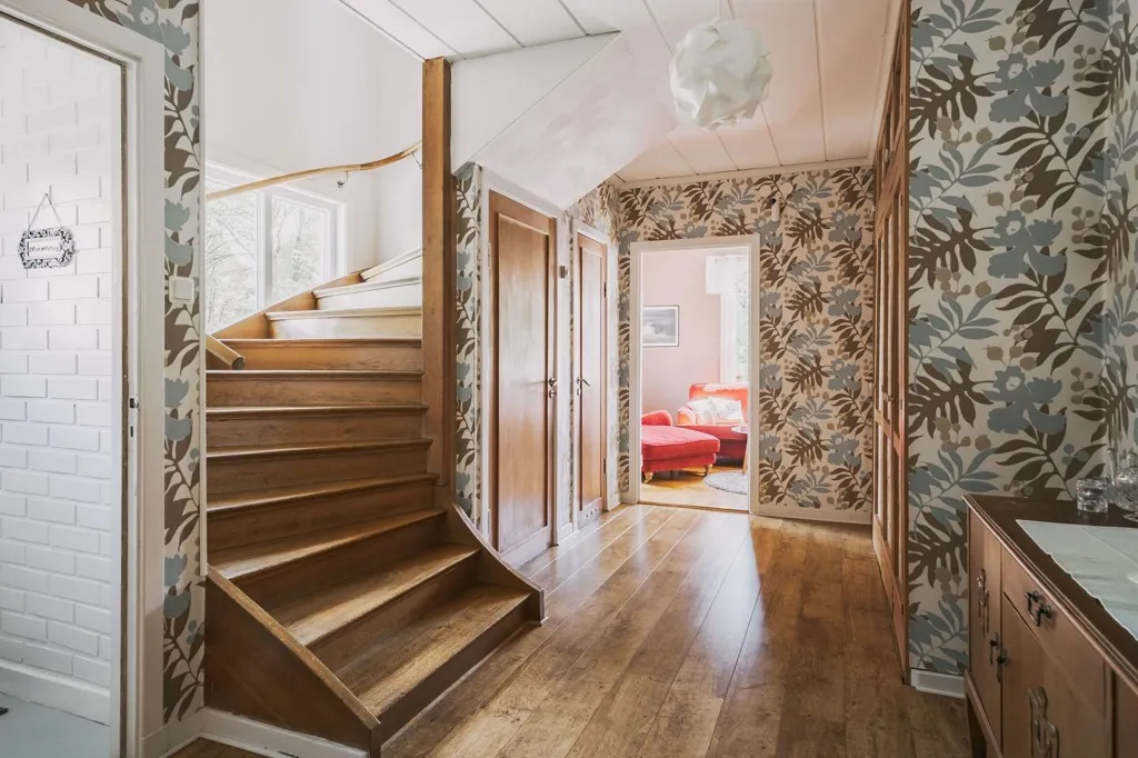 8-room house in Töreboda kommun