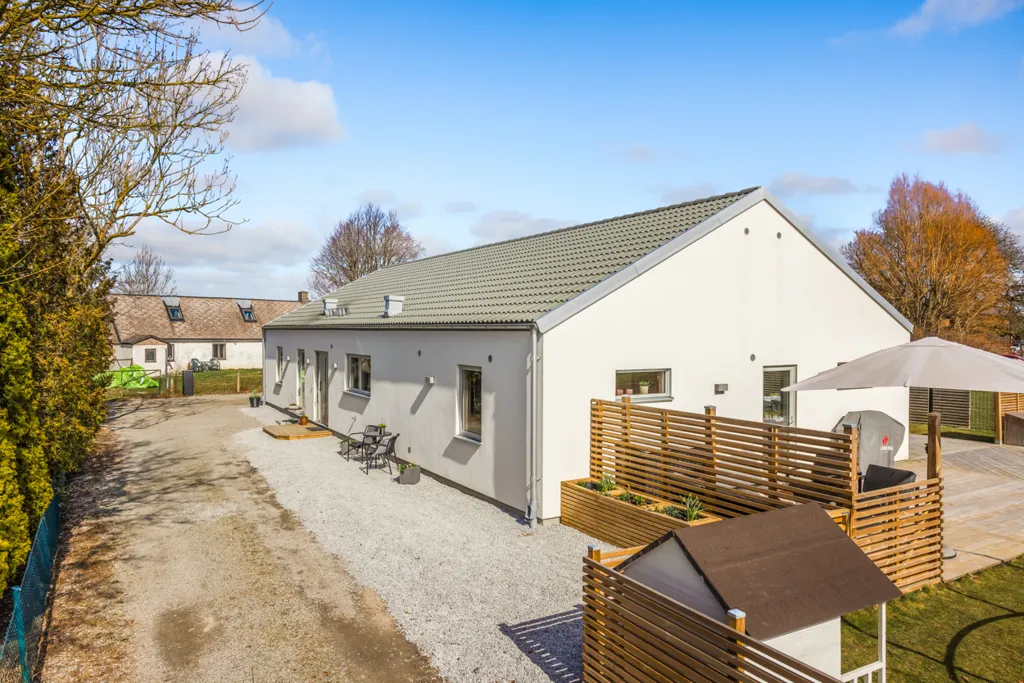 Extérieur - Modern Villa with Generous Light in Vallby