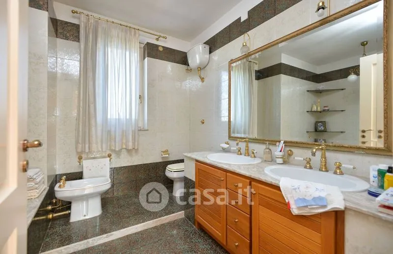 Bagni - Modern Villa with Garden in Torricella