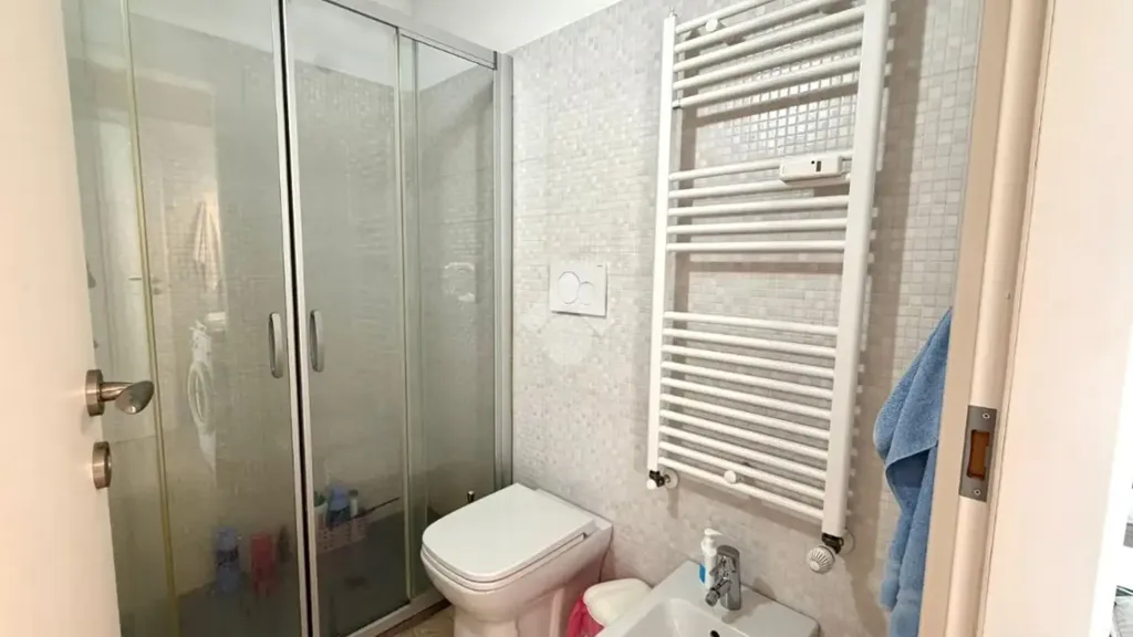 Salles de bain - Modern Flat with University Proximity in Torino