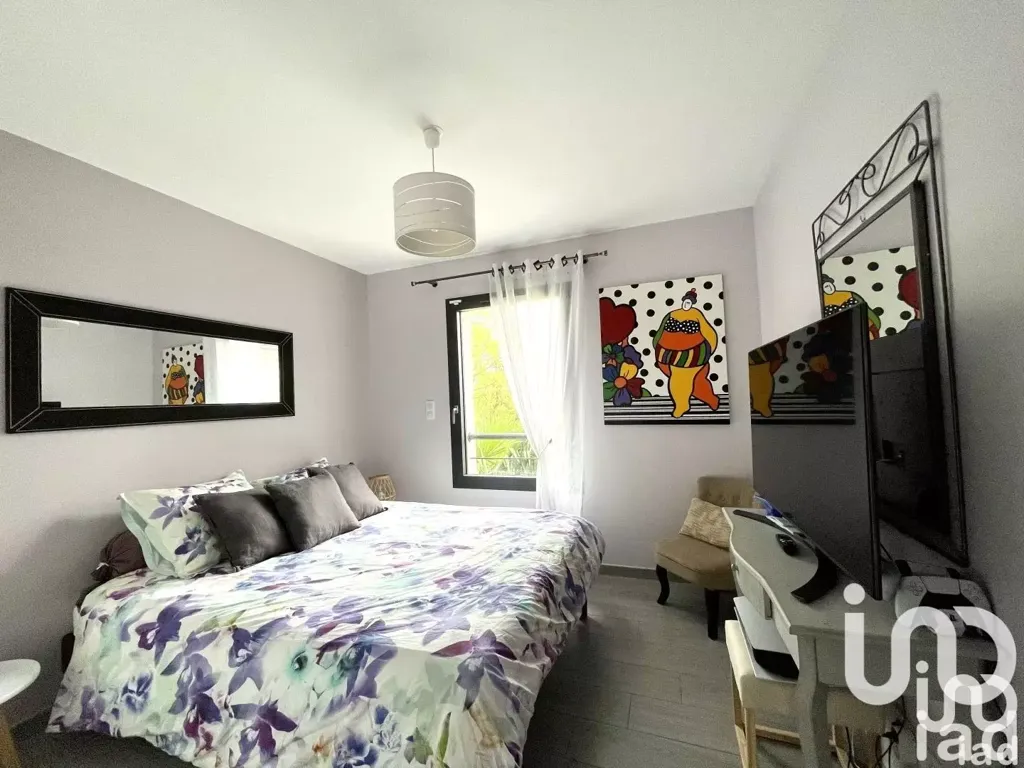 Chambres - Maison avec Piscine et Jardin à Amilly