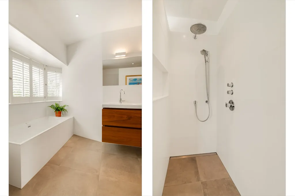 Bathrooms - Villa with Garden in Rotterdam-Kralingen