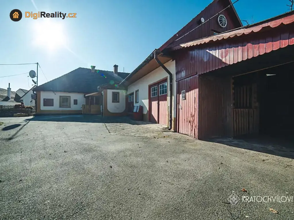 Aed - Apartment with Mountain and Garden Views in Vimperk