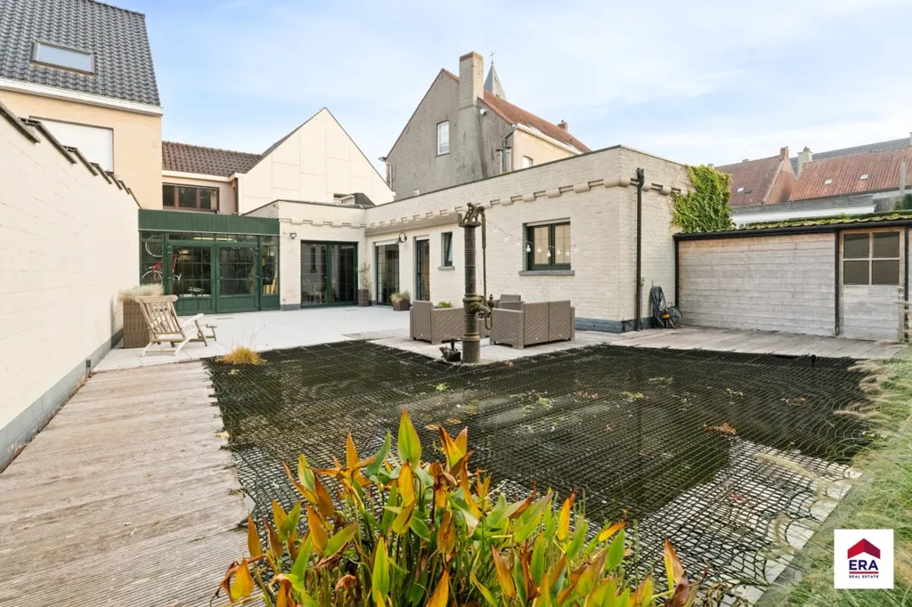 courtyard