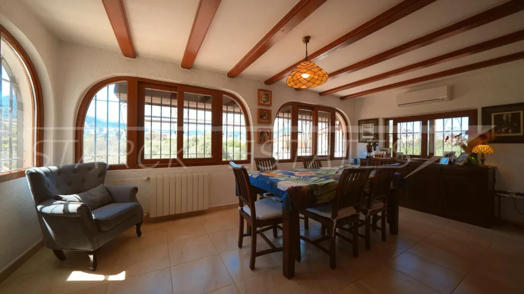 Söögituba - Villa with Pool in Orba