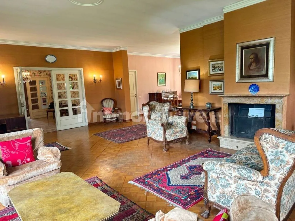 Séjour - Luxury Villa with Private Garden in Mozzo