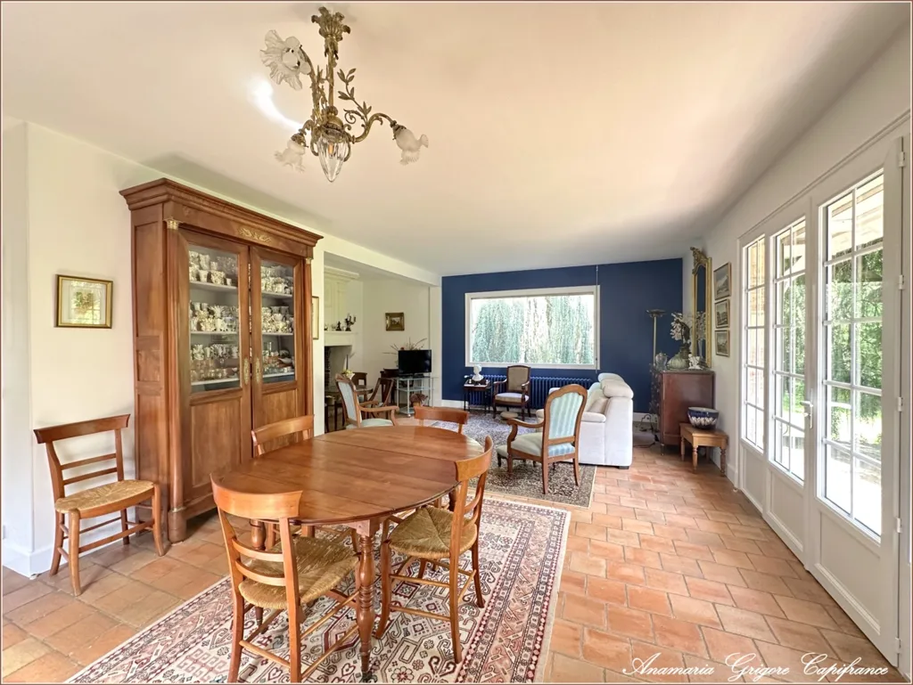 Sala da pranzo - Charming House with Large Garden in Courville-sur-Eure