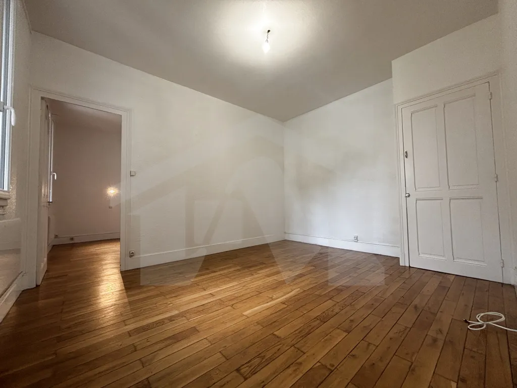 Pièces - Appartement T3 rénové avec balcon à Grenoble