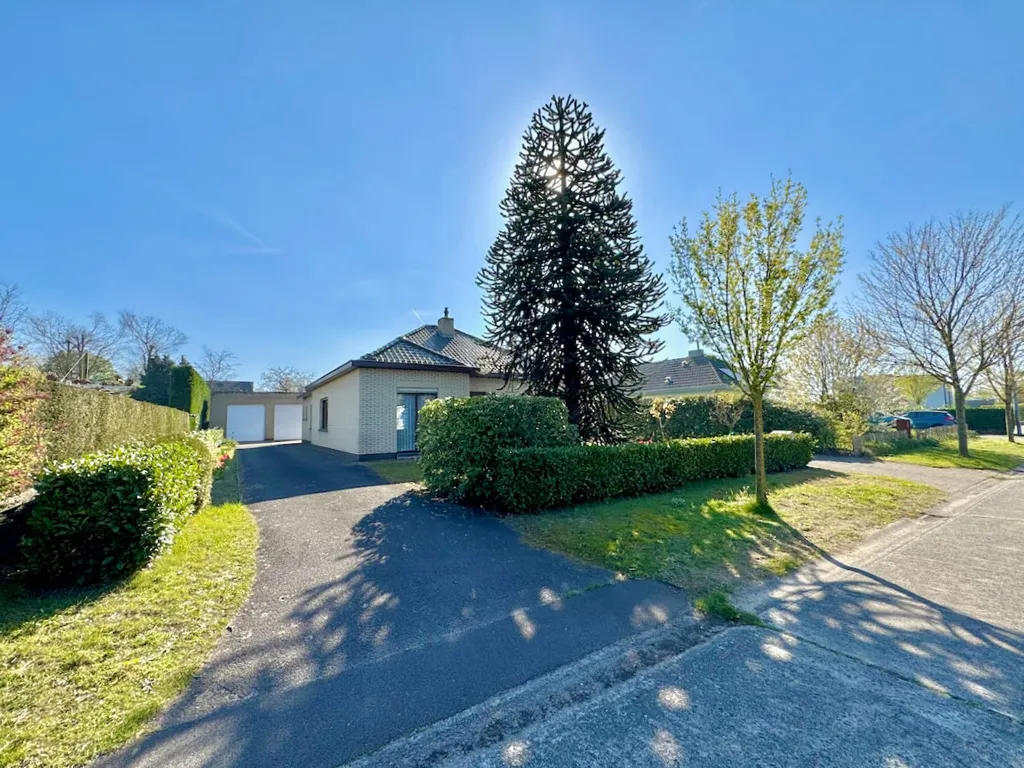 Välivaade - Bungalow with Large Garage in Ertvelde