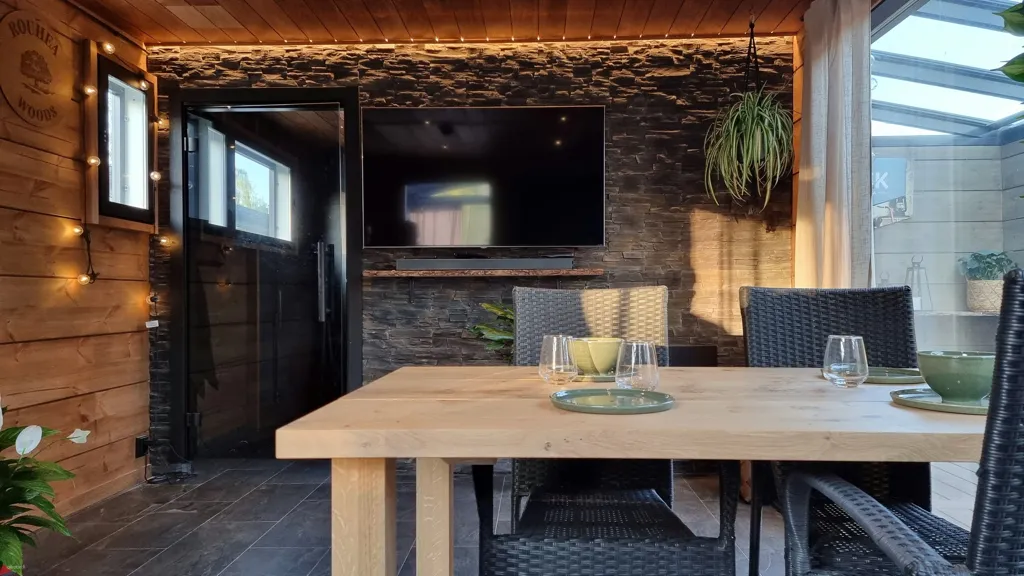 Terrass - Eco-Friendly Flat with Glassed Terrace in Lahti