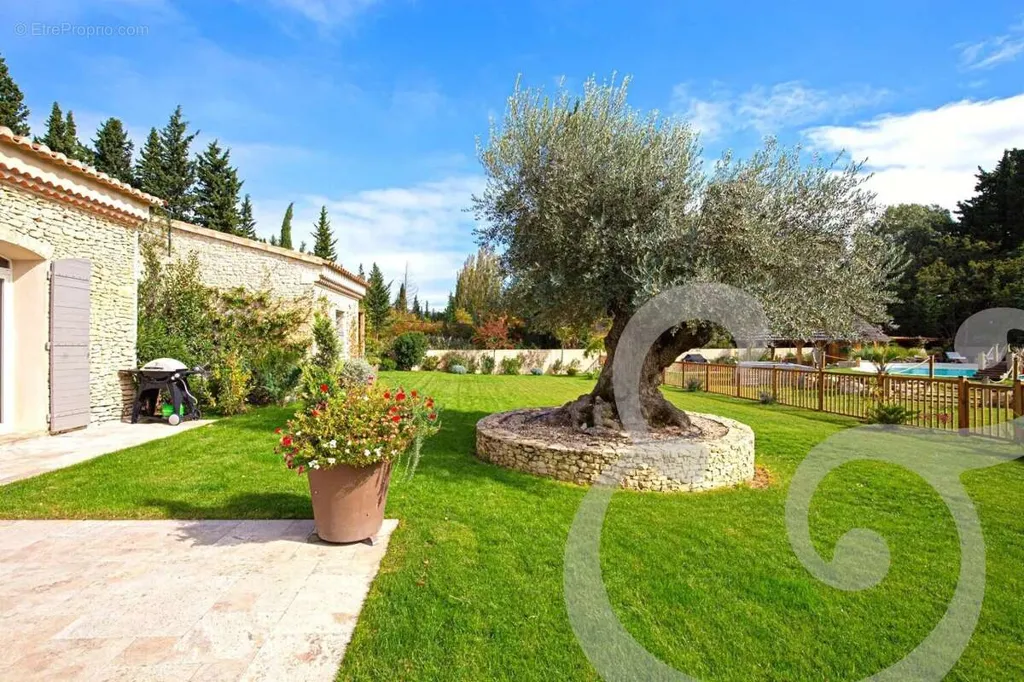 Aed - Provençal House with Pool in Orgon