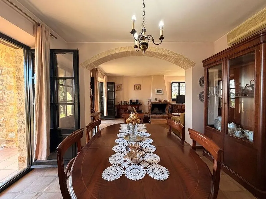 Söögituba - Luxury Stone House with Pool in Garrigoles