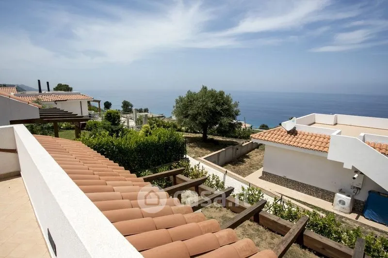 Terrazza - Villa con vista mare e piscina a Zambrone