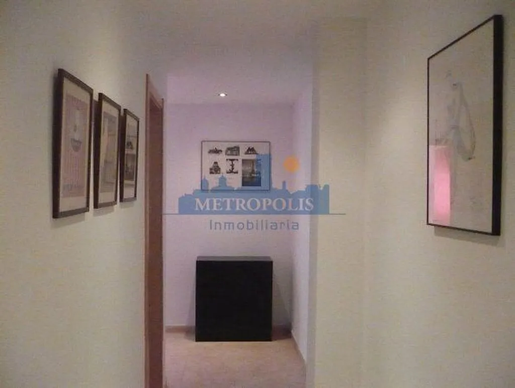 Esik - Seafront Apartment with Balcony in Burriana