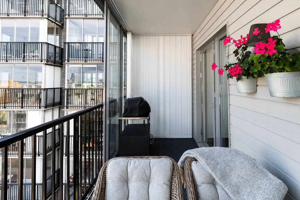 Rõdu - Apartment with Large Balcony in Östermalm