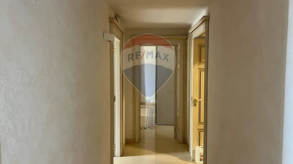 hallway_entrance