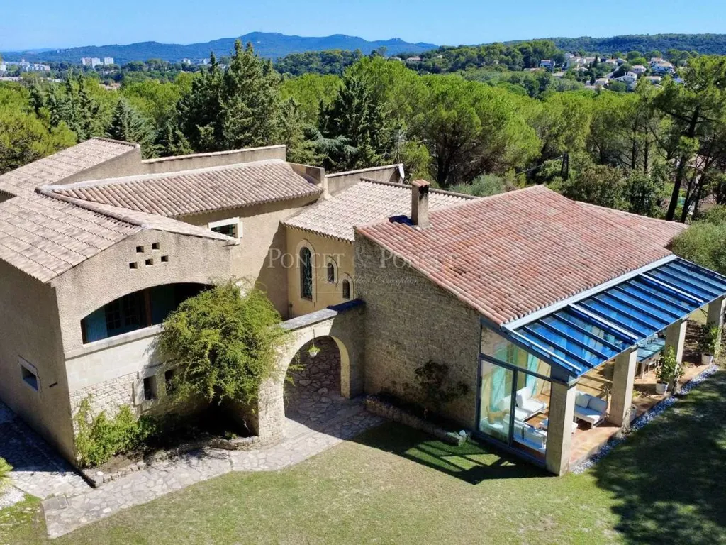 Õhuvaade - Villa with Pool in Provençal Gard