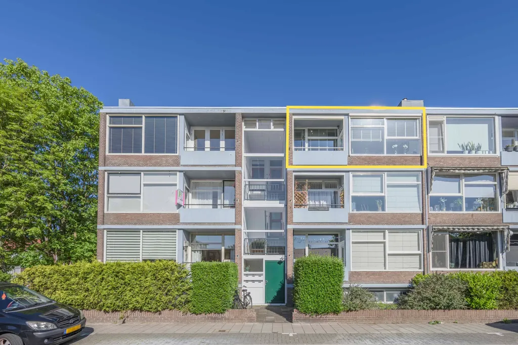 Välivaade - 4-Bedroom Apartment with Balcony in Katwijk