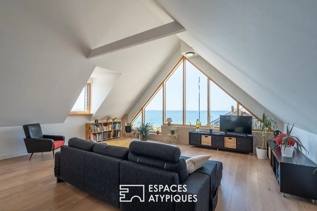 Toad - Seaside Property with Restaurant in Morlaix