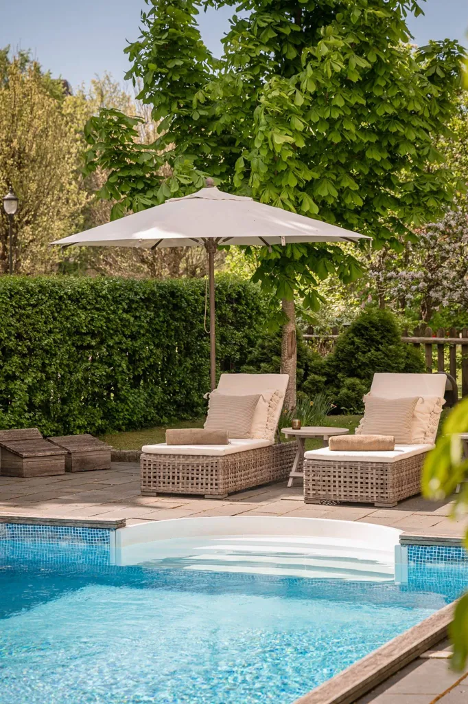 Piscine - Characterful Villa with Pool in Klara, Karlstad