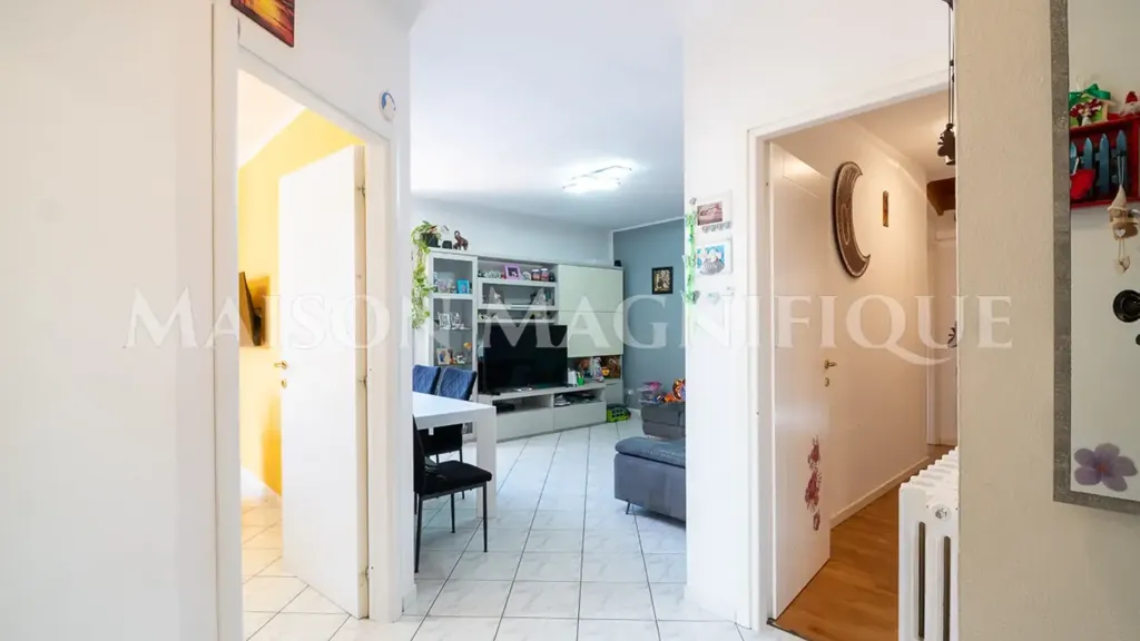 Esik - Modernised Apartment with Monument View in Comacchio
