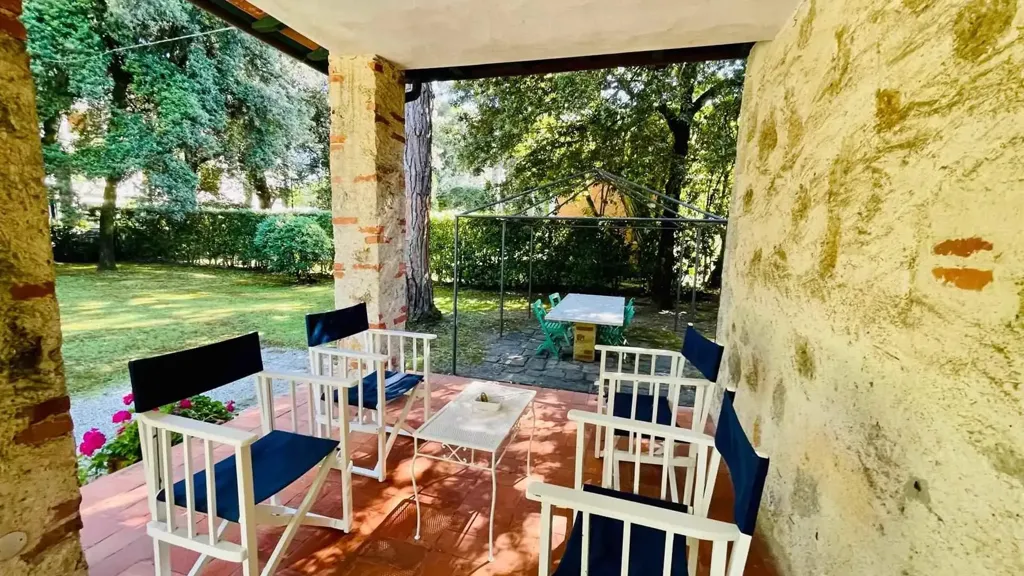 Terrass - Villa with Pool near Forte dei Marmi