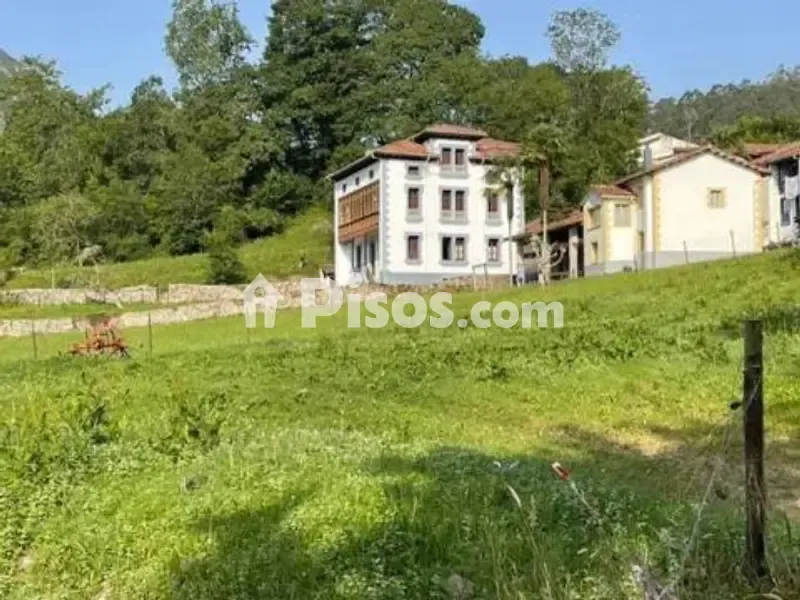 Välivaade - Historic Indian-Style Chalet in Llanes