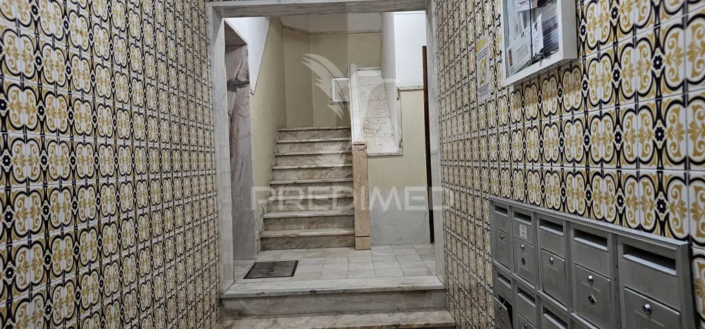 Esik - Central T3 Apartment with Balcony in Samora Correia