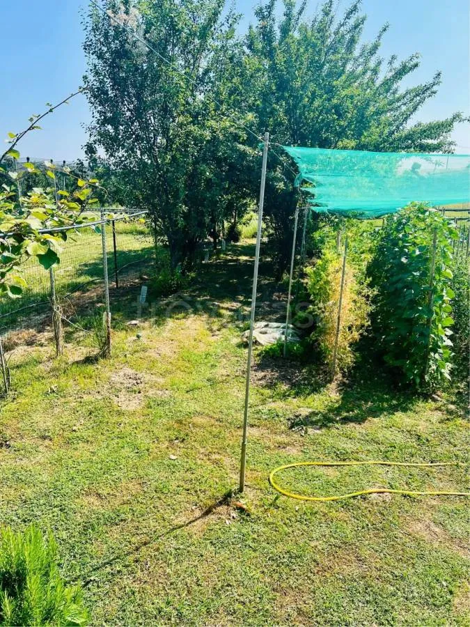 Jardin - Villa with Private Garden in Costigliole Saluzzo