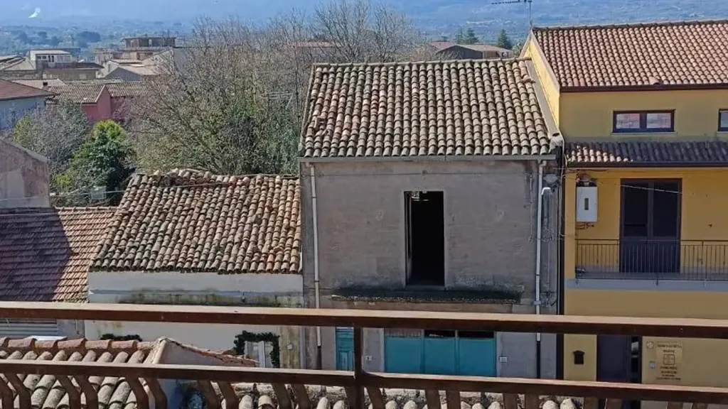 Balcone - Villa with Edificabile Land in Moio Alcantara