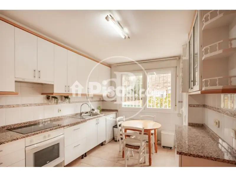 Köök - Semi-detached Chalet with Terrace in Barajas