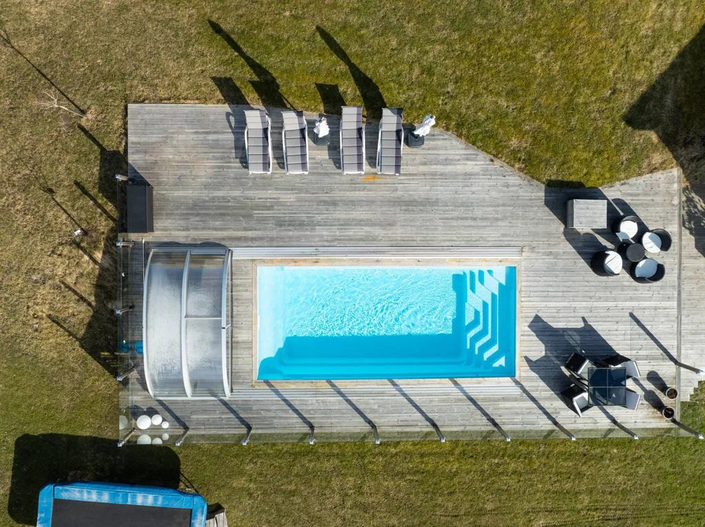 Õhuvaade - Scenic Villa with Pool in Southern Archipelago