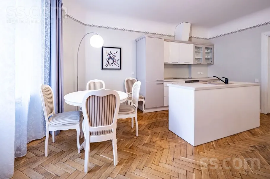 Köök - Art Nouveau Flat with Balcony in Riga Centre