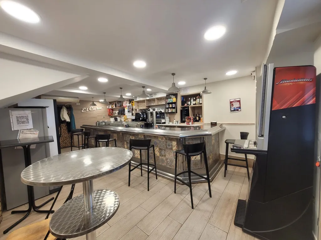 Toad - Four-Bedroom House with Terraces in Entrena