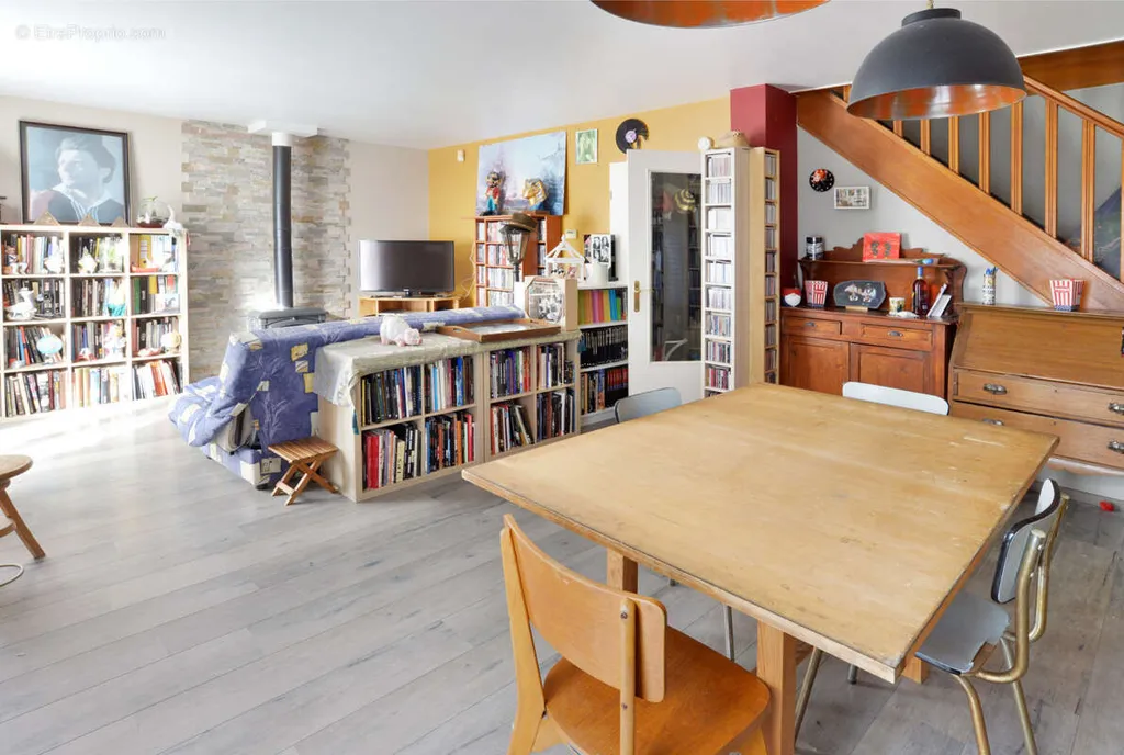 Soggiorno - Modern House with Garden in Montgeron