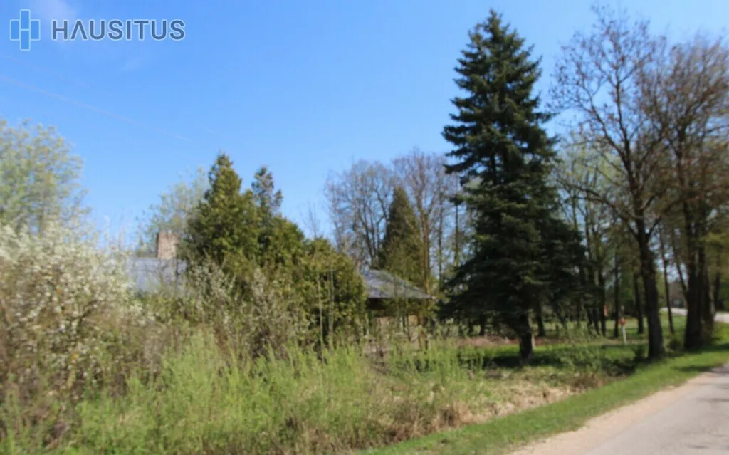 Giardino - Farmhouse with River View in Daniūnai