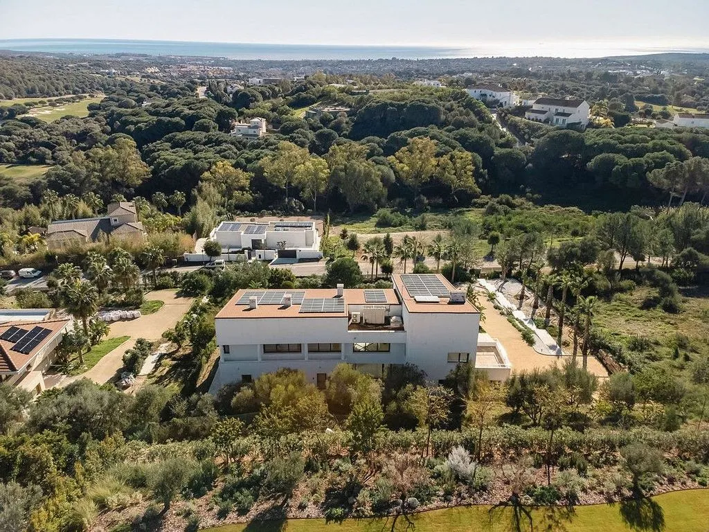 Aerial - Chalet with Pool and Terrace in Sotogrande