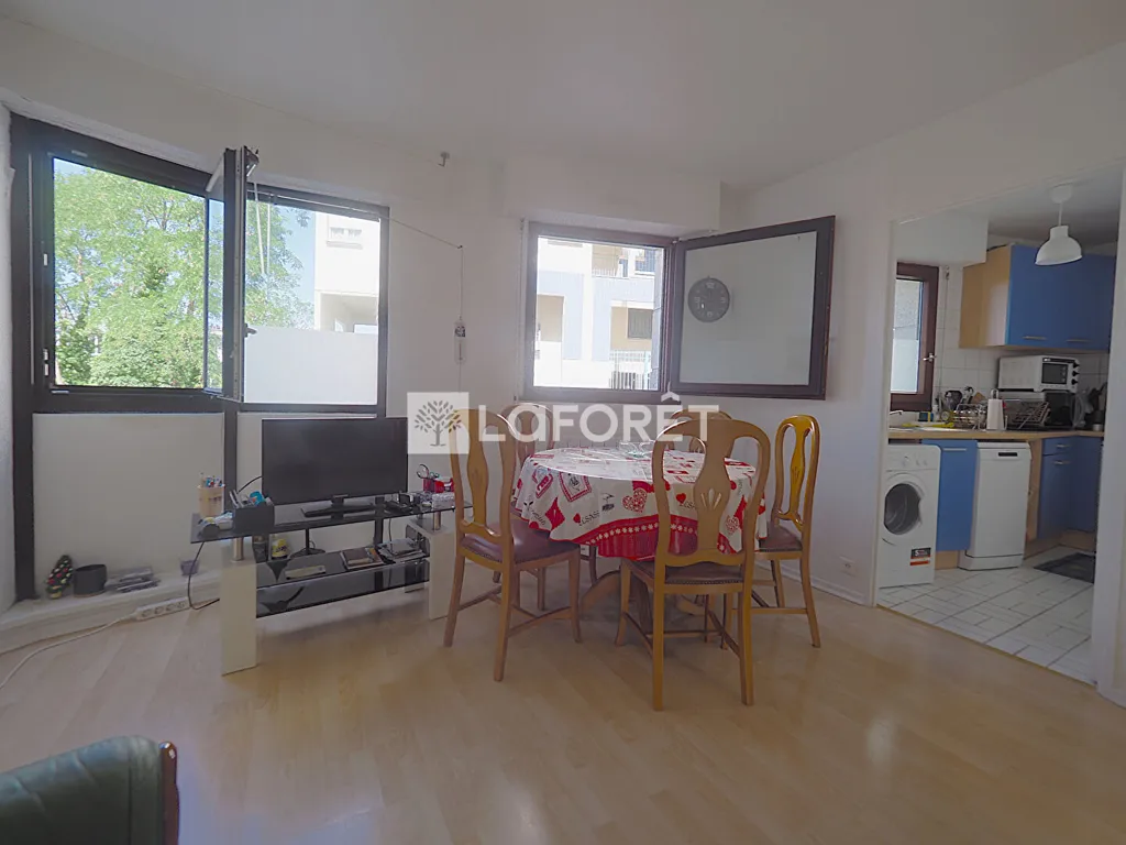 Söögituba - Studio with Parking in Paris-20e