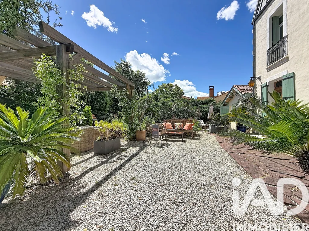 Jardin - Maison de Maître avec Terrain Piscinable à Béziers